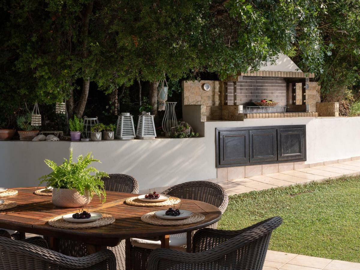 Levantes Luxury Home - Nature Inspired, Pool & Bbq, By Thinkvilla Prinés 외부 사진