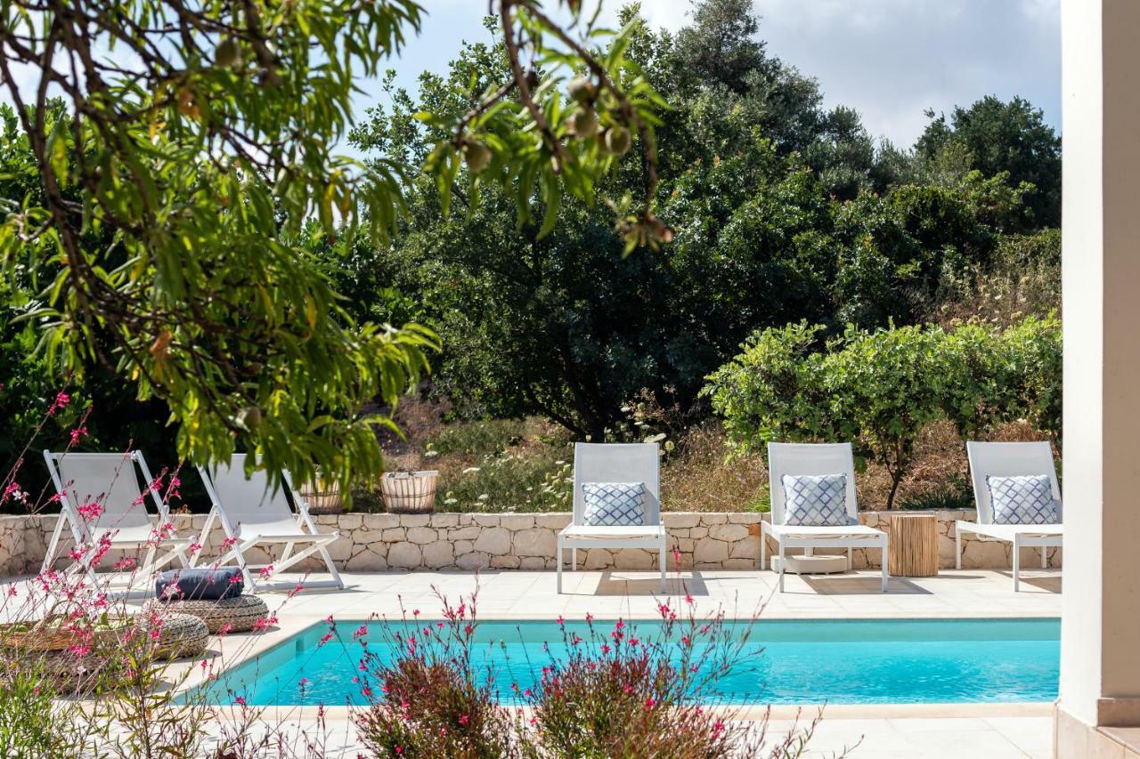 Levantes Luxury Home - Nature Inspired, Pool & Bbq, By Thinkvilla Prinés 외부 사진