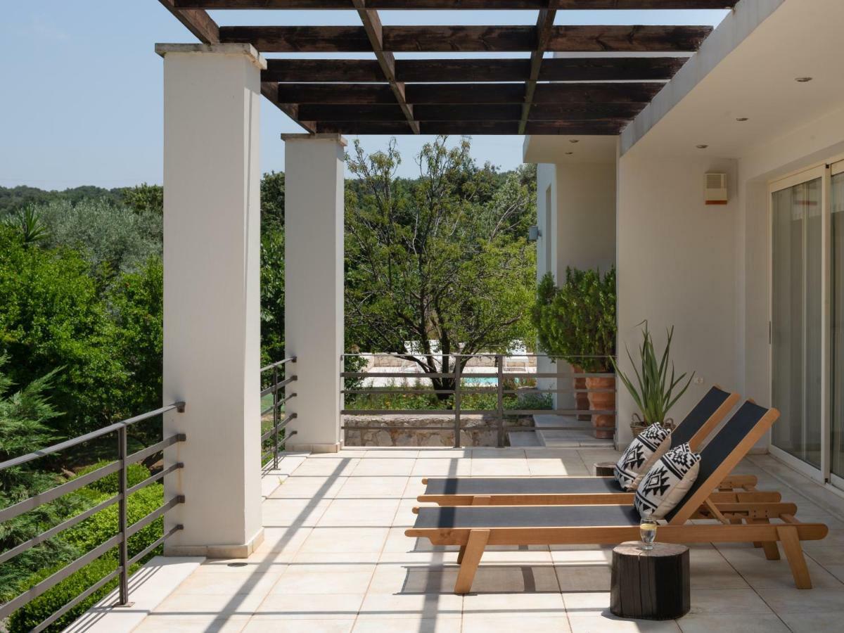 Levantes Luxury Home - Nature Inspired, Pool & Bbq, By Thinkvilla Prinés 외부 사진